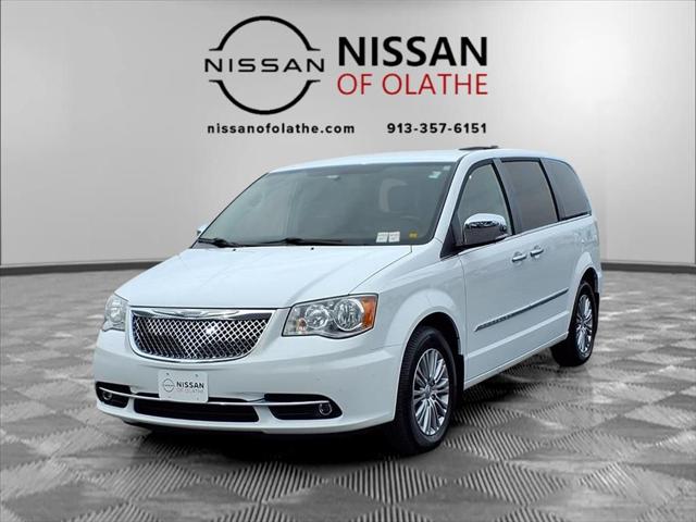2014 Chrysler Town and Country Touring-L