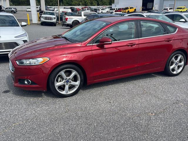 2016 Ford Fusion SE 2016 Ford Fusion SE