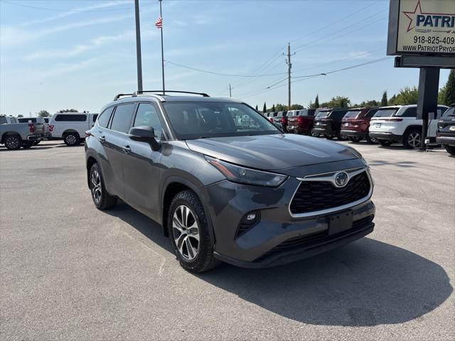 2022 Toyota Highlander Hybrid XLE