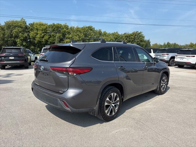2022 Toyota Highlander Hybrid XLE