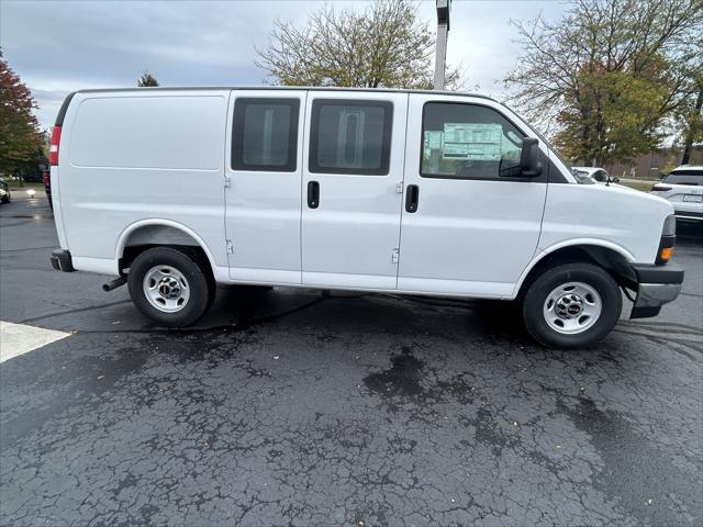 2025 GMC Savana Cargo RWD 2500 Regular Wheelbase Work Van