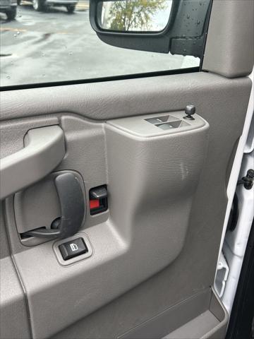 2025 GMC Savana Cargo RWD 2500 Regular Wheelbase Work Van