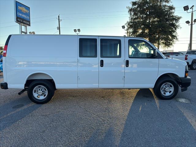 2025 Chevrolet Express Cargo Van RWD 3500 Extended Wheelbase WT