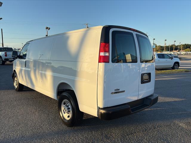 2025 Chevrolet Express Cargo Van RWD 3500 Extended Wheelbase WT