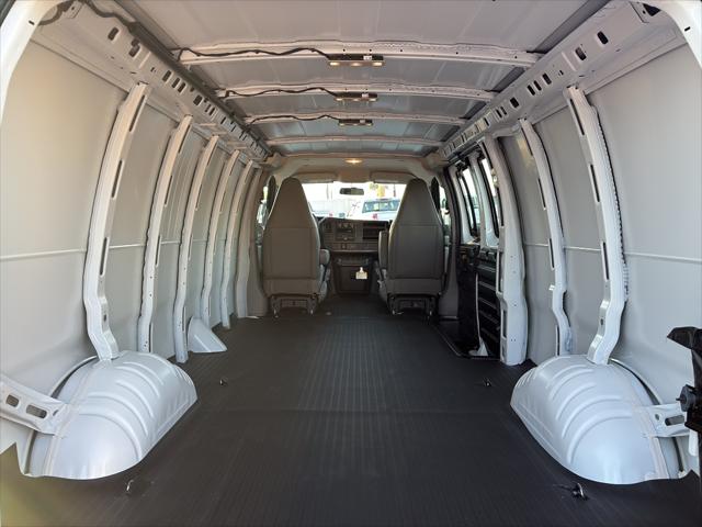 2025 Chevrolet Express Cargo Van RWD 3500 Extended Wheelbase WT
