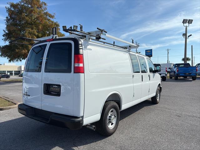 2025 Chevrolet Express Cargo Van RWD 3500 Extended Wheelbase WT