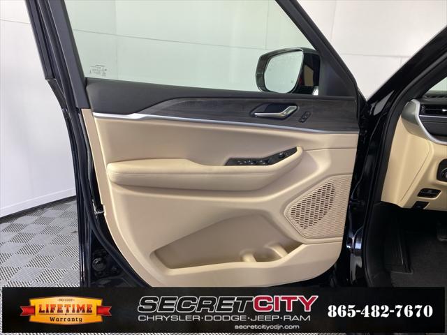 2025 Jeep Grand Cherokee L Limited 4x4