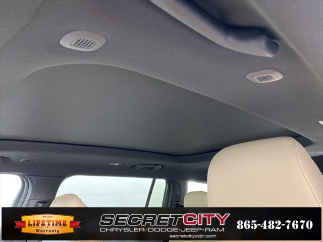 2025 Jeep Grand Cherokee L Limited 4x4
