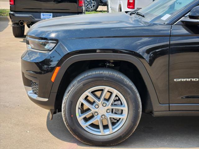 2025 Jeep Grand Cherokee L Laredo 4x2