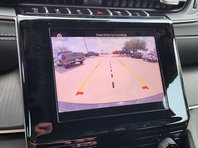2025 Jeep Grand Cherokee L Laredo 4x2