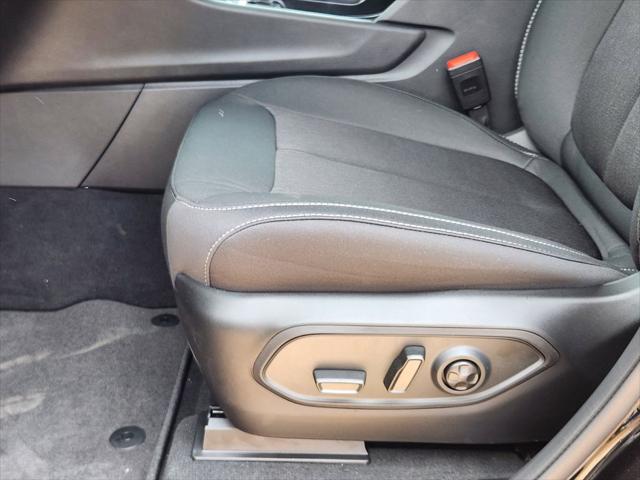 2025 Jeep Grand Cherokee L Laredo 4x2