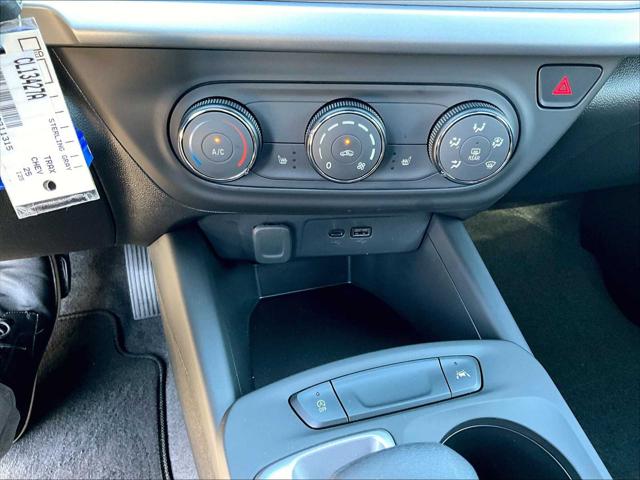2025 Chevrolet Trax FWD 1RS