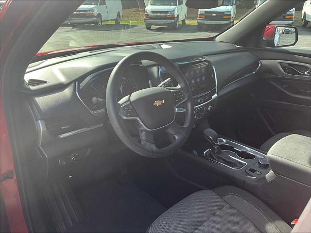 2023 Chevrolet Traverse AWD LT Cloth