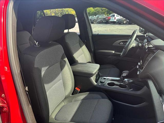 2023 Chevrolet Traverse AWD LT Cloth