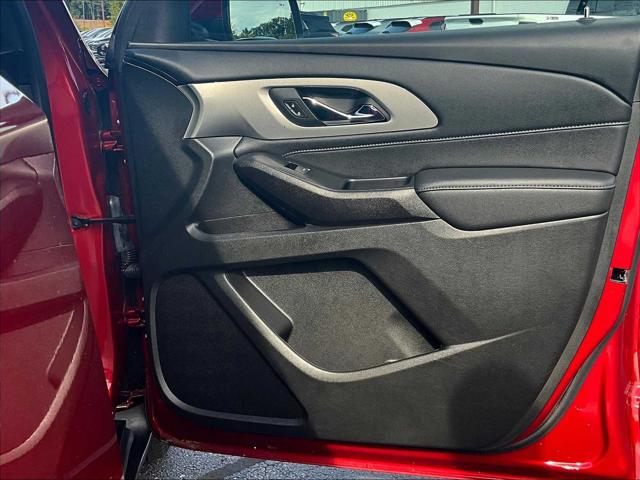 2023 Chevrolet Traverse AWD LT Cloth