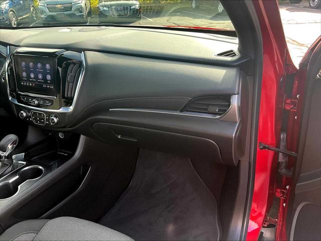 2023 Chevrolet Traverse AWD LT Cloth