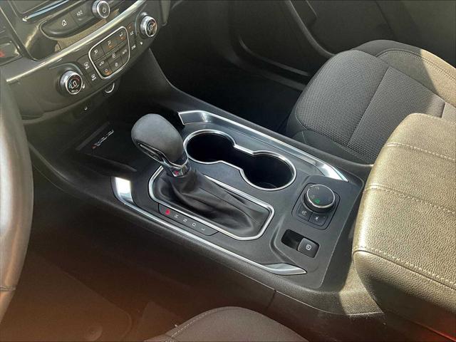 2023 Chevrolet Traverse AWD LT Cloth