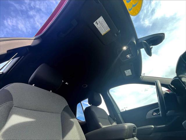 2023 Chevrolet Traverse AWD LT Cloth