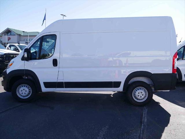 2026 Ram ProMaster Cargo Van Tradesman High Roof 136 WB w/Pass Seat