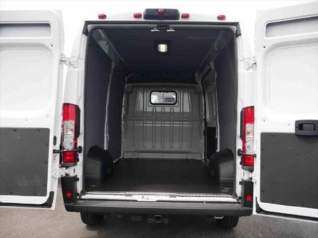 2026 Ram ProMaster Cargo Van Tradesman High Roof 136 WB w/Pass Seat