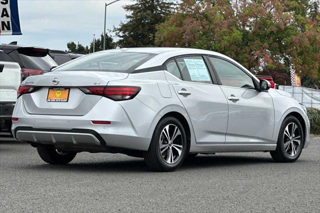 2022 Nissan Sentra SV Xtronic CVT