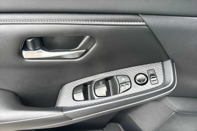 2022 Nissan Sentra SV Xtronic CVT