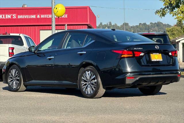 2023 Nissan Altima SV FWD