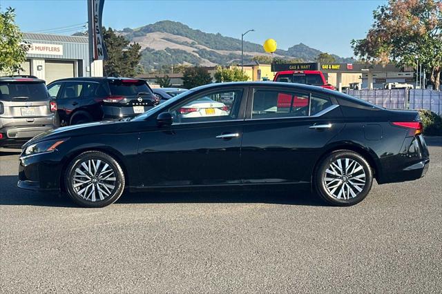 2023 Nissan Altima SV FWD