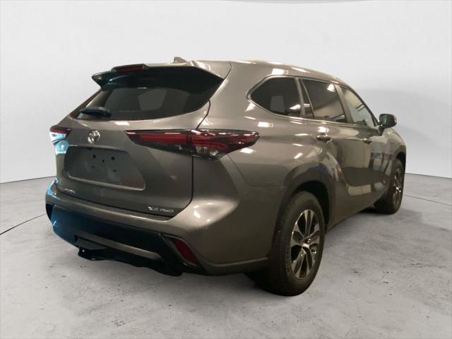 2025 Toyota Highlander XLE