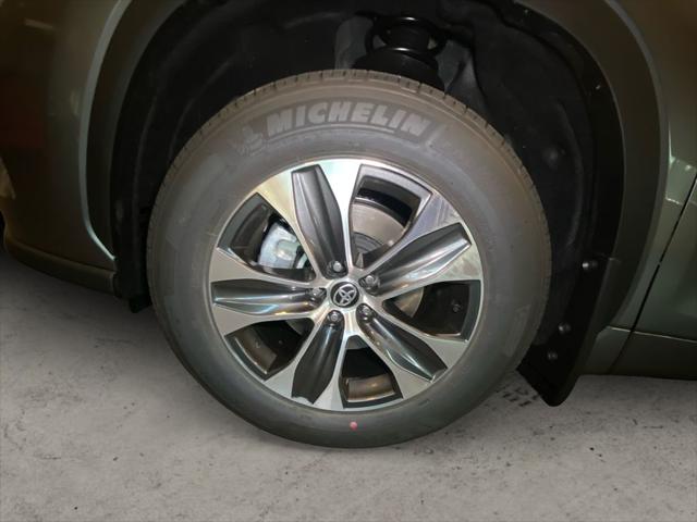 2025 Toyota Highlander XLE