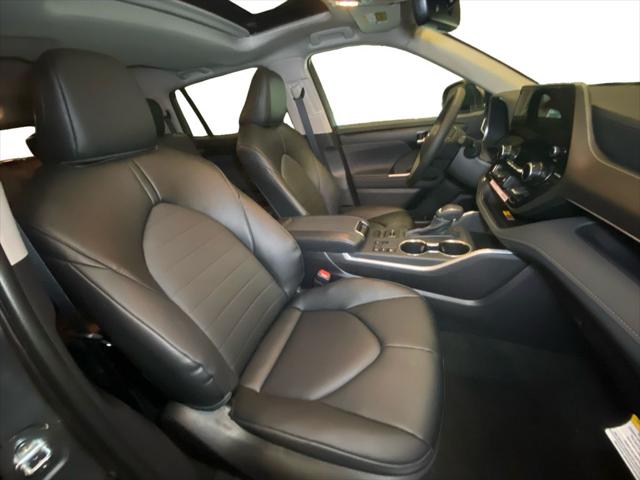 2025 Toyota Highlander XLE
