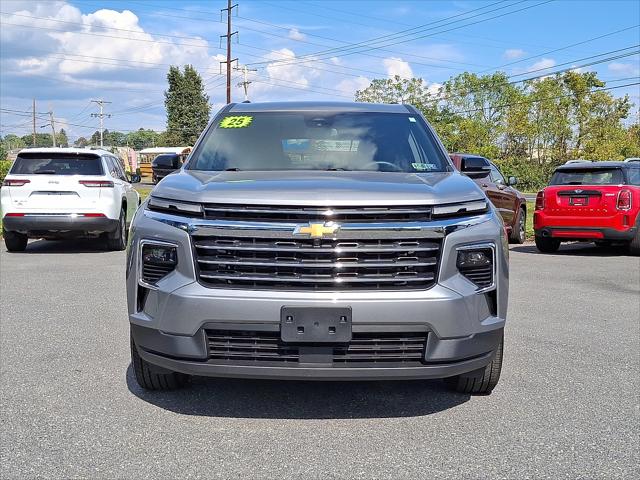 2025 Chevrolet Traverse AWD LT