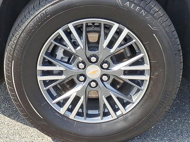2025 Chevrolet Traverse AWD LT