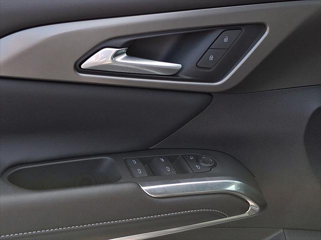 2025 Chevrolet Traverse AWD LT