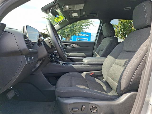 2025 Chevrolet Traverse AWD LT