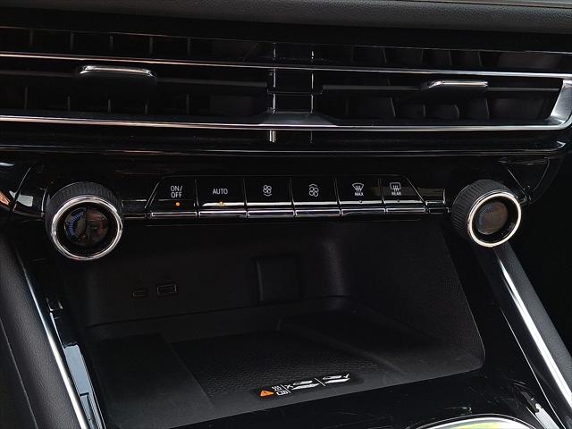 2025 Chevrolet Traverse AWD LT