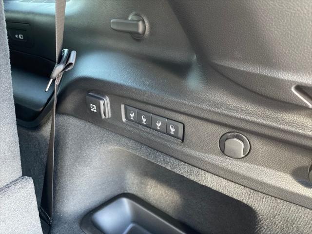 2025 Jeep Grand Cherokee Overland 4x4