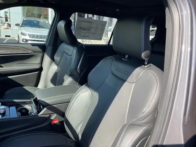 2025 Jeep Grand Cherokee Overland 4x4