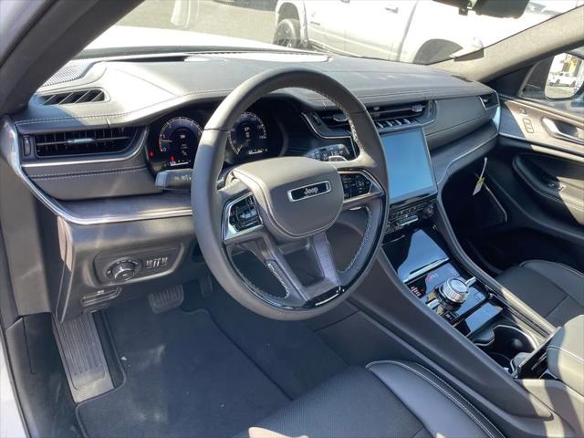 2025 Jeep Grand Cherokee Overland 4x4