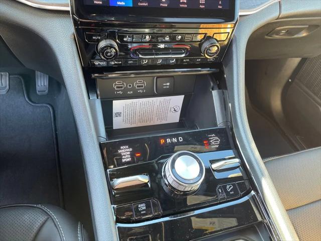 2025 Jeep Grand Cherokee Overland 4x4
