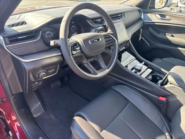 2025 Jeep Grand Cherokee Overland 4x4