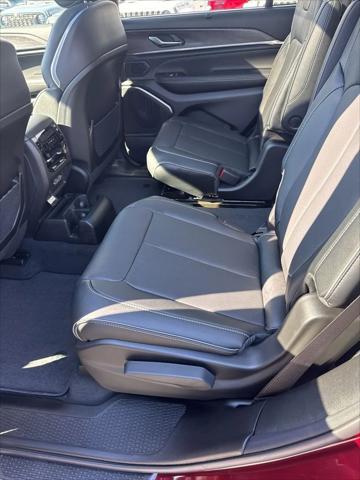 2025 Jeep Grand Cherokee Overland 4x4