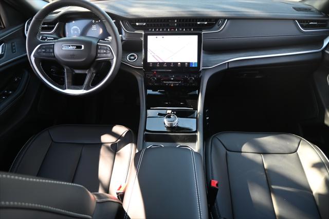 2025 Jeep Grand Cherokee GRAND CHEROKEE LIMITED 4X2