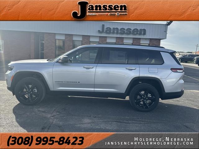 2025 Jeep Grand Cherokee GRAND CHEROKEE L ALTITUDE X 4X4