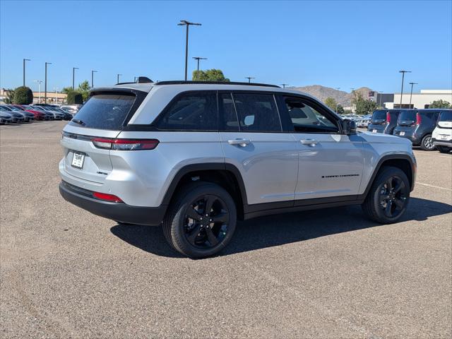 2025 Jeep Grand Cherokee Limited 4x2