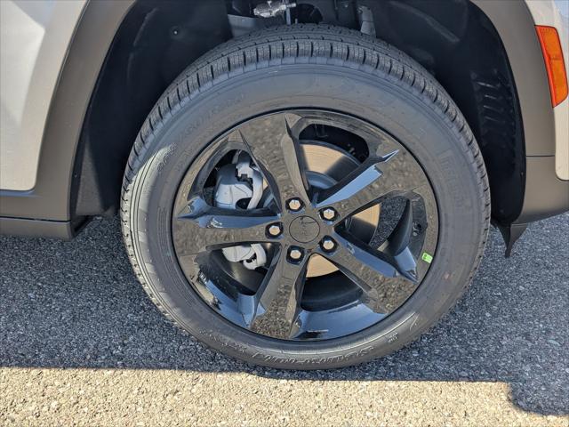 2025 Jeep Grand Cherokee Limited 4x2