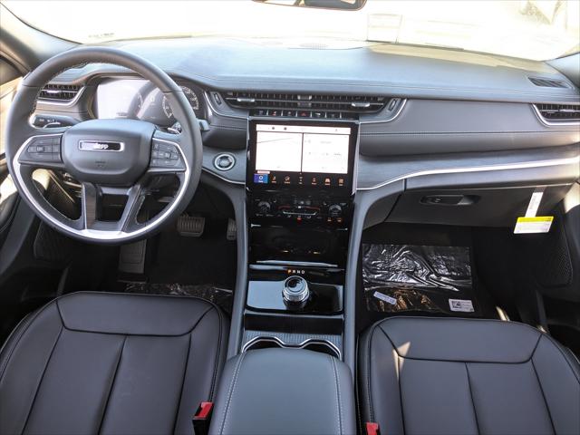 2025 Jeep Grand Cherokee Limited 4x2