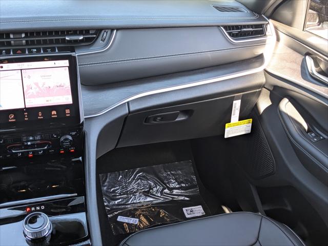 2025 Jeep Grand Cherokee Limited 4x2