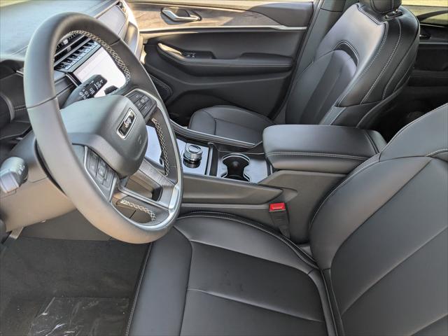 2025 Jeep Grand Cherokee Limited 4x2