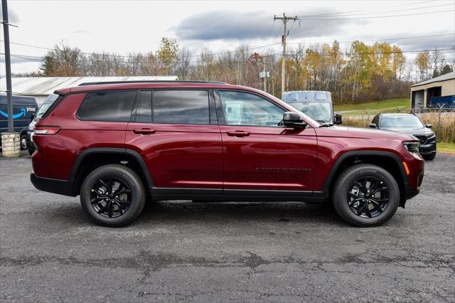 2025 Jeep Grand Cherokee GRAND CHEROKEE L ALTITUDE 4X4